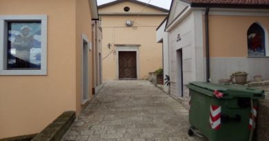 Flumeri, “verba volant“ per la ristrutturazione della Chiesa all’interno del cimitero comunale Flumeri, “verba volant“ per la ristrutturazione della Chiesa all’interno del cimitero comunale
