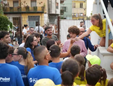 Premio Fabula 2026, domani a Bellizzi Pino Aprile e Napoleone: tra errori, fiabe e storie da cantare