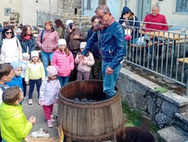 Pigiatura da Ecomuseo di Oscata: sabato 19 Oscata raccoglie e accoglie