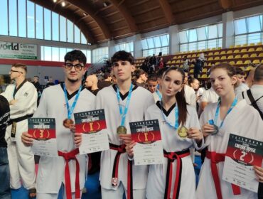 Taekwondo Avellino sul tetto d’Italia: trionfo ai Campionati Italiani Senior Rosse