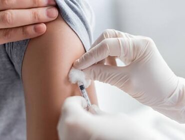 Vaccini in farmacia, Alaia replica alla nota della FIMMG Avellino