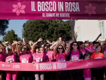 Fwd: Bosco in Rosa, Mille donne in festa per il Santobono a Capodimonte