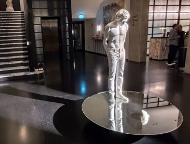 Pompei, attraverso il mito di Narciso Nello Petrucci interroga l’identità contemporanea