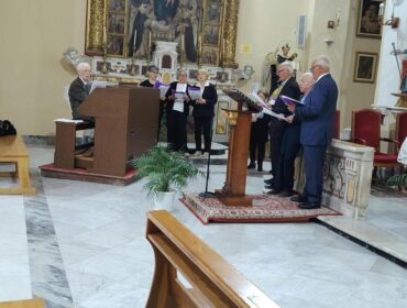 Summonte, la musica della tradizione conquista la Chiesa di San Nicola: grande partecipazione per il coro Laeti Cantores