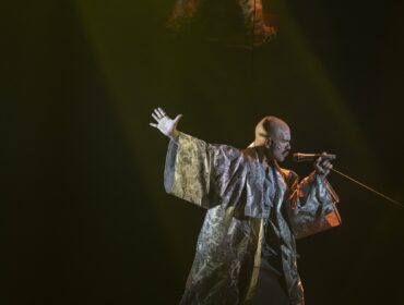 “Otello” di Shakespeare torna in scena con Giacomo Giorgio e la drammaturgia di Dacia Maraini: dal 21 ottobre al Teatro Diana di Napoli